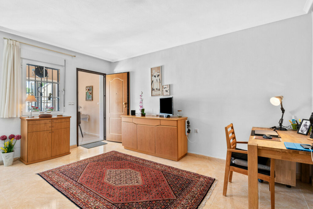 Townhouse Torrevieja Alicante - image 6