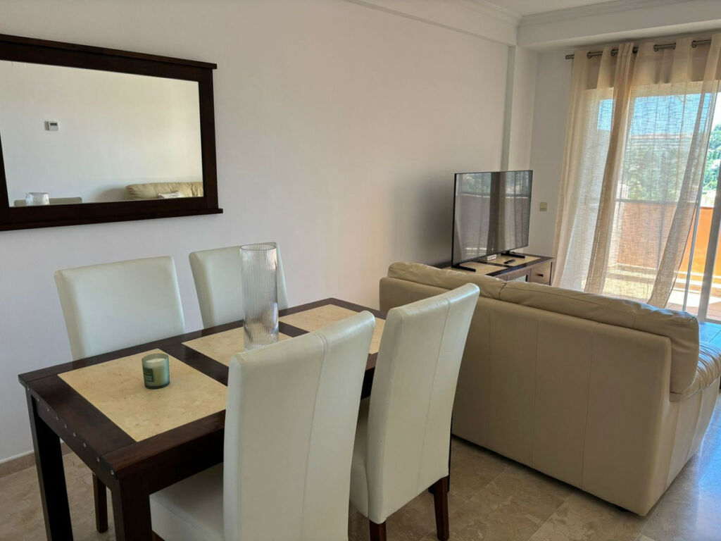 Middle Floor Apartment Riviera del Sol Málaga - image 6
