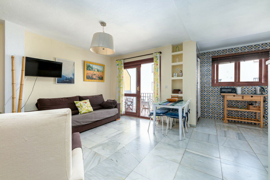 Townhouse Estepona Málaga - image 6