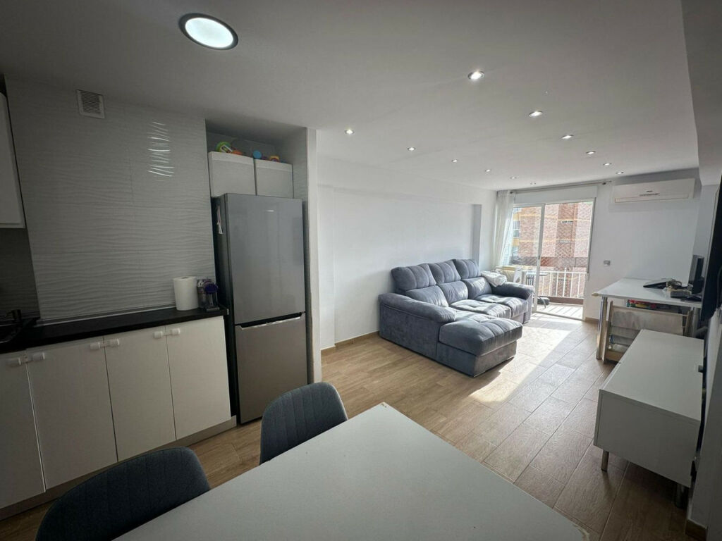 Middle Floor Apartment Arroyo de la Miel Málaga - image 6