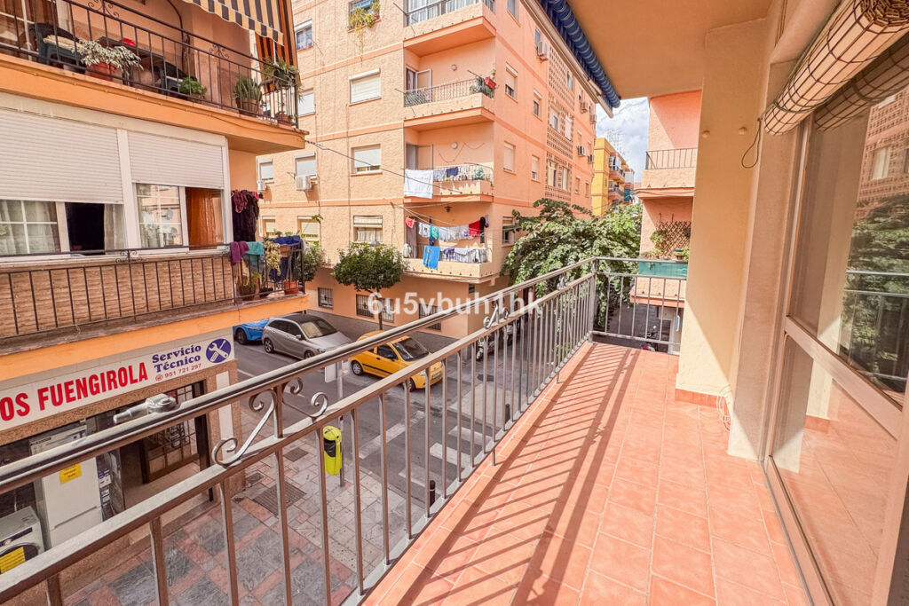 Ground Floor Apartment Fuengirola Málaga - image 6
