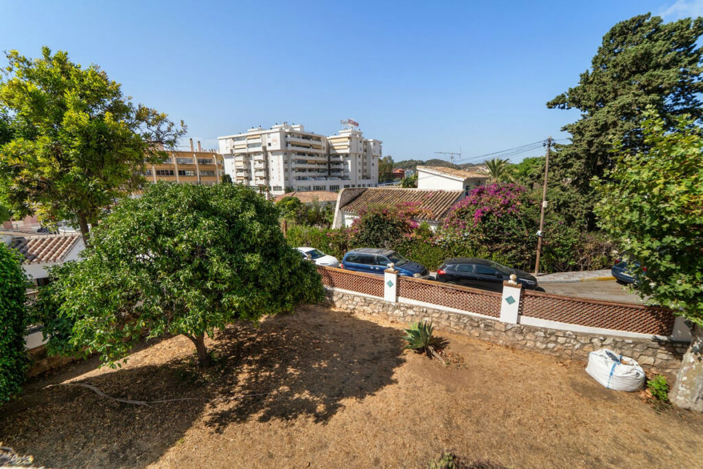 Detached Villa Fuengirola Málaga - image 64