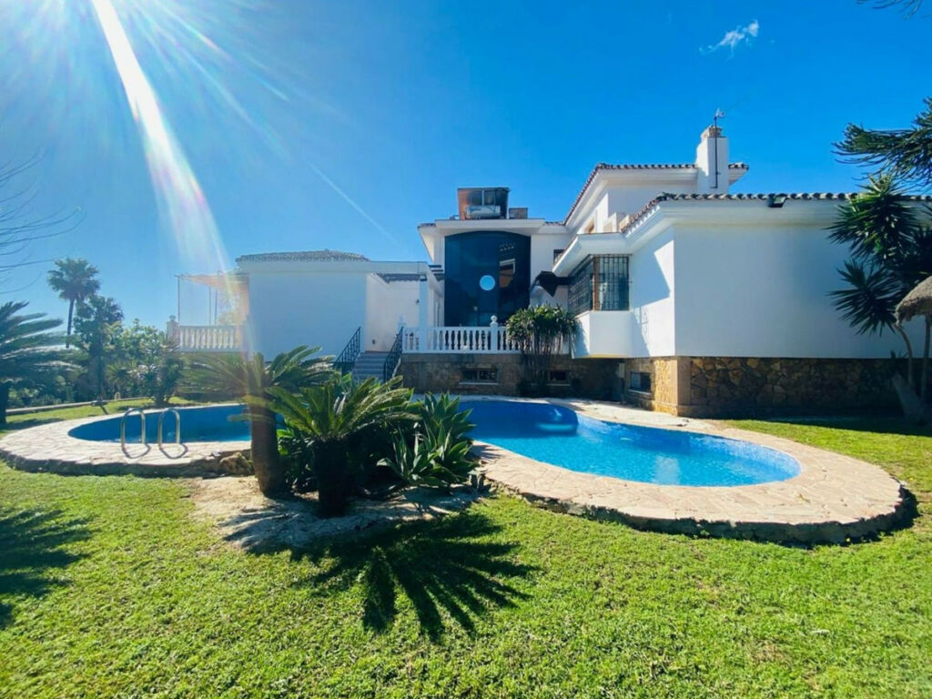Detached Villa Benalmadena Málaga