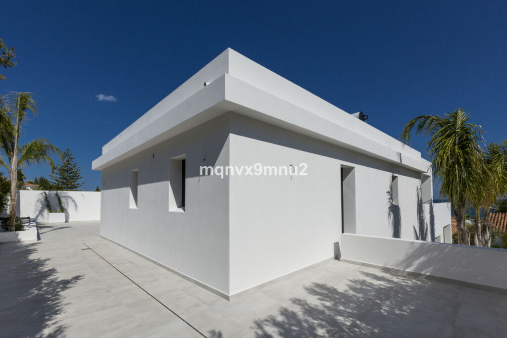 Detached Villa El Chaparral Málaga - image 65