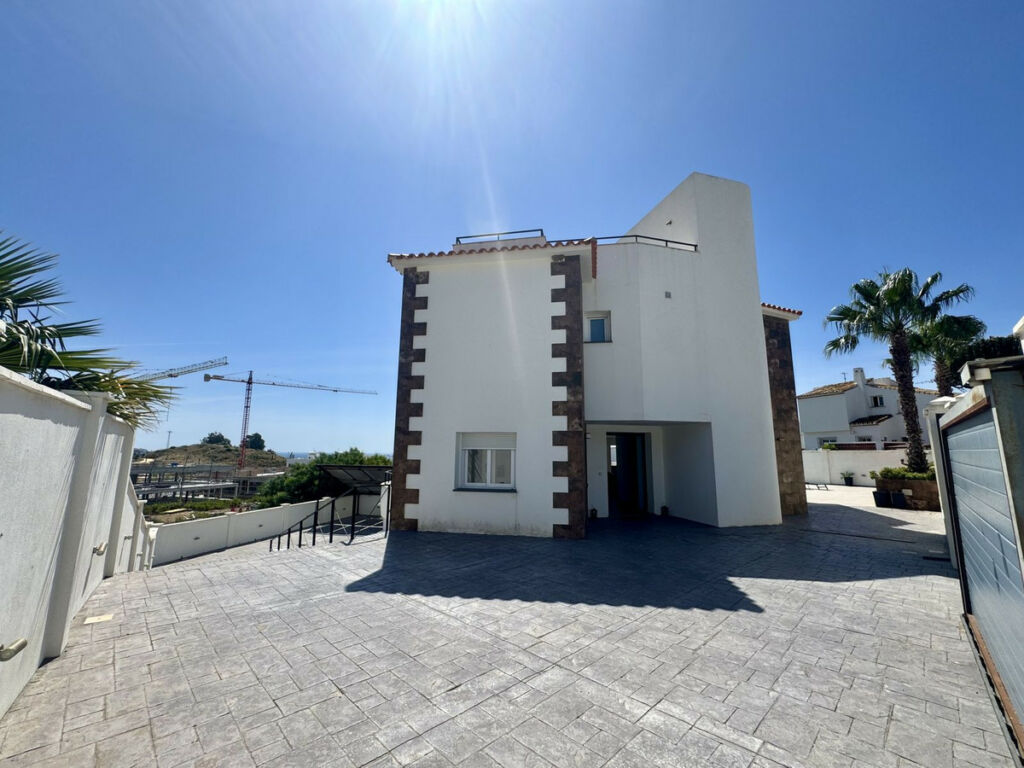 Detached Villa Estepona Málaga - image 67