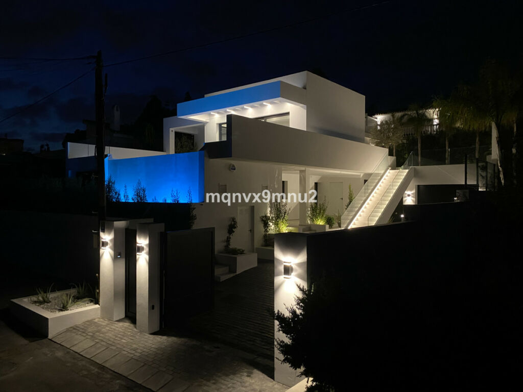 Detached Villa El Chaparral Málaga - image 69
