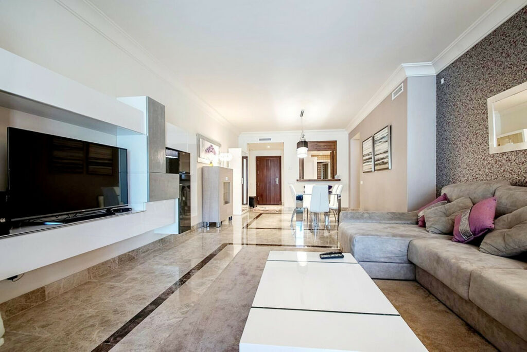 Ground Floor Apartment Nueva Andalucía Málaga - image 7