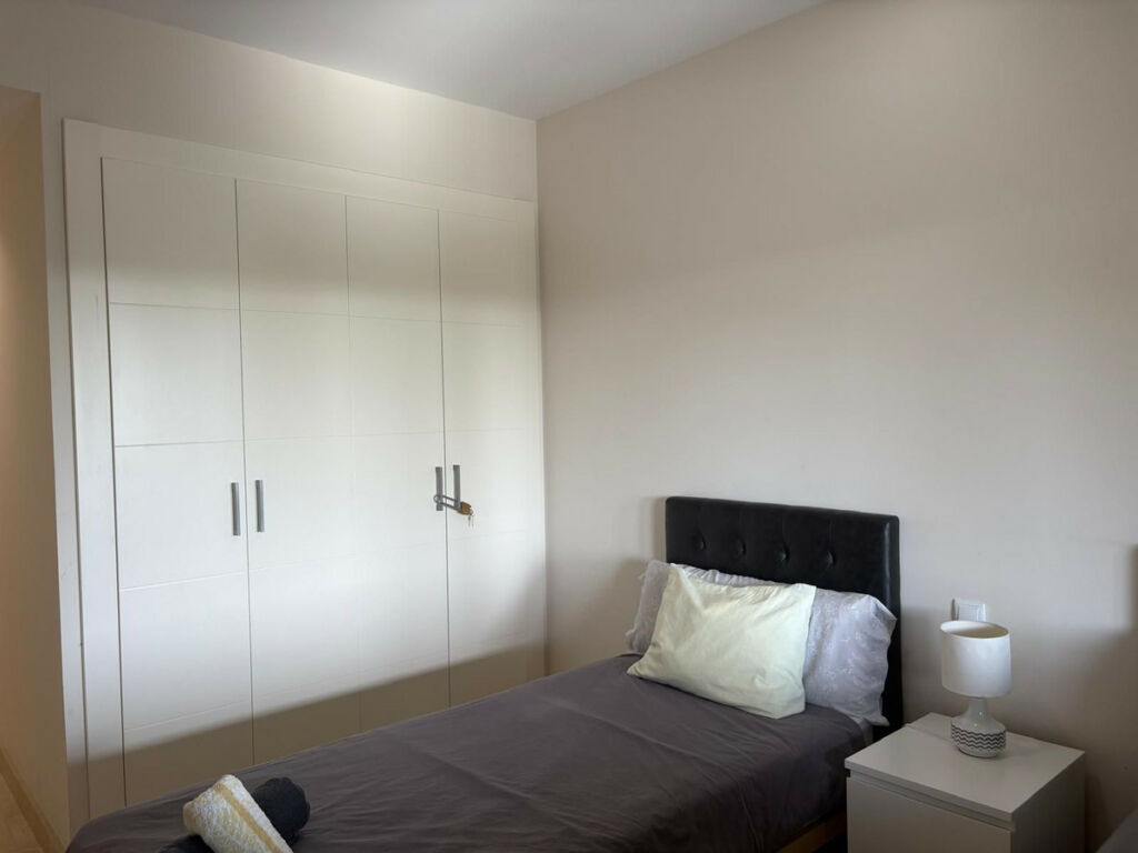 Middle Floor Apartment Los Flamingos Málaga - image 7