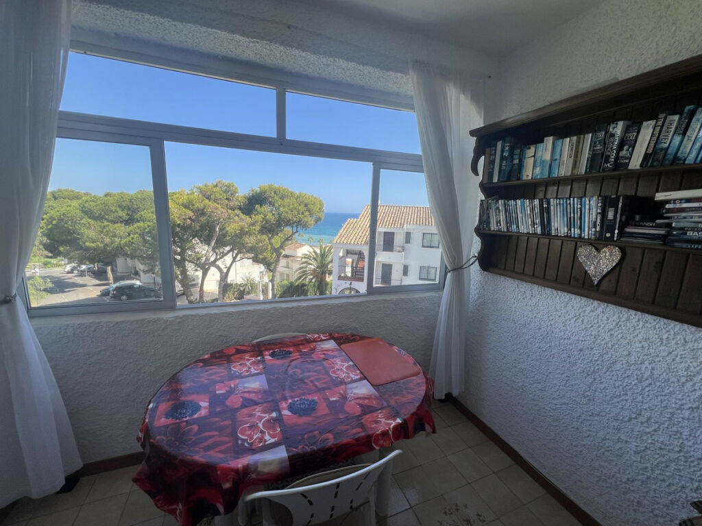 Middle Floor Apartment Torrenueva Málaga - image 7