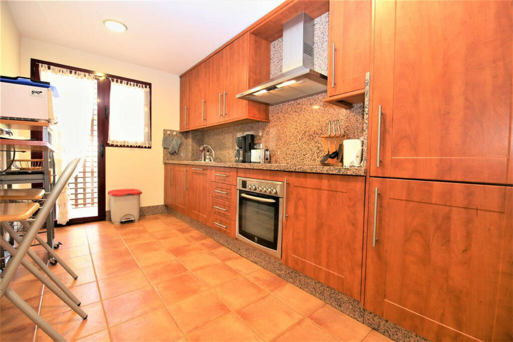 Middle Floor Apartment Estepona Málaga - image 7