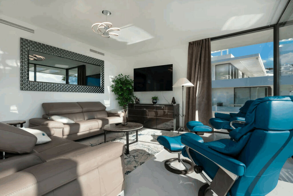 Penthouse Estepona Málaga - image 7
