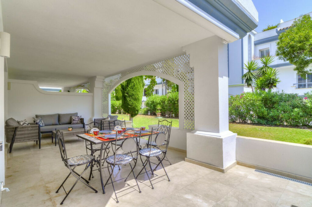 Ground Floor Apartment Estepona Málaga - image 7