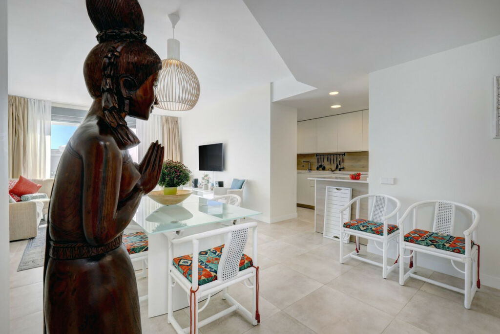 Middle Floor Apartment Selwo Málaga - image 7