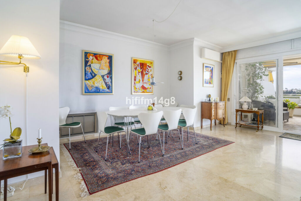 Middle Floor Apartment Guadalmina Alta Málaga - image 7