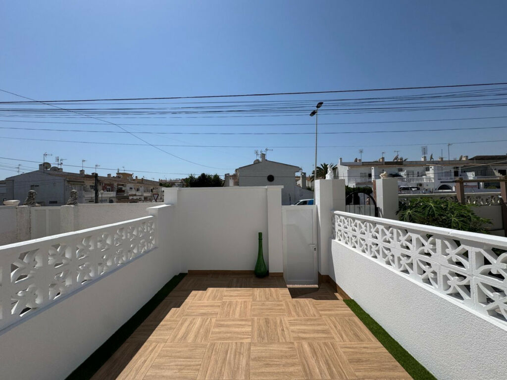 Bungalow Torrevieja Alicante - image 7