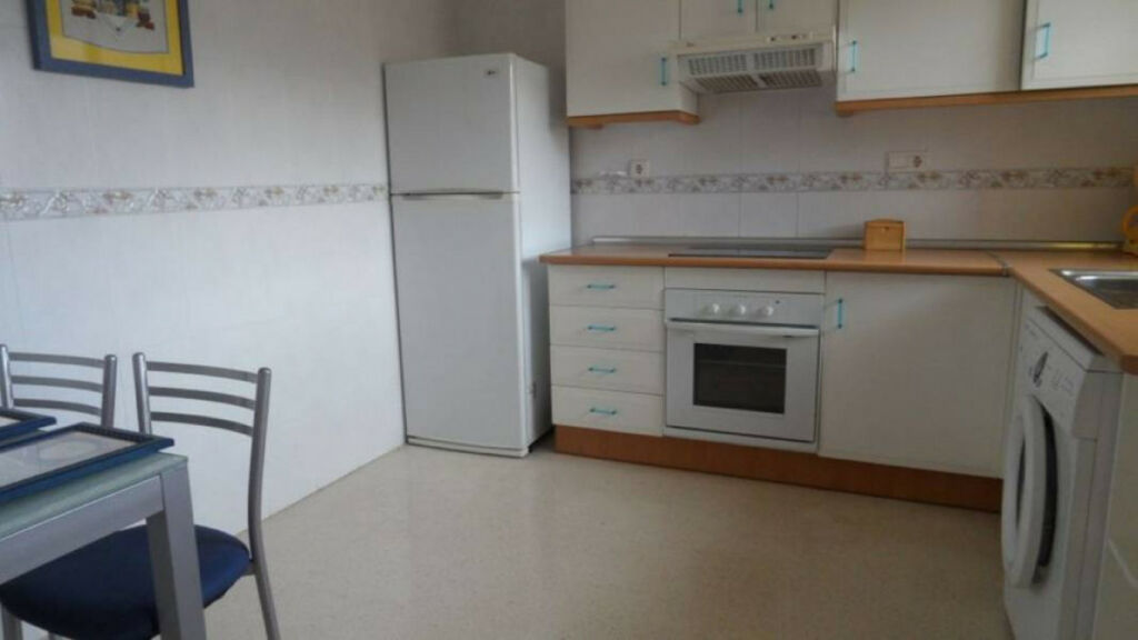 Middle Floor Apartment Benidorm Alicante - image 7
