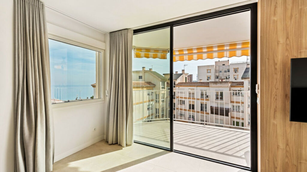 Middle Floor Apartment Torremolinos Málaga - image 7
