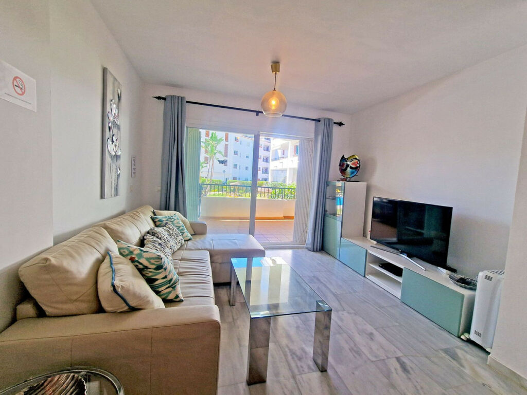 Ground Floor Apartment Calahonda Málaga - image 7