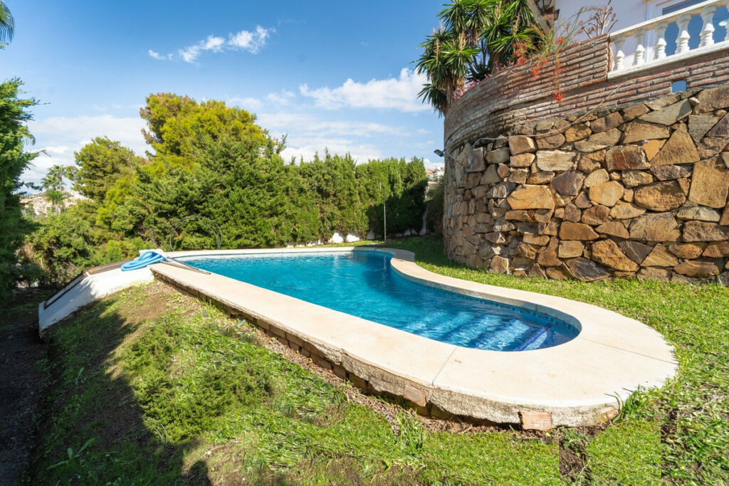 Detached Villa Riviera del Sol Málaga - image 7