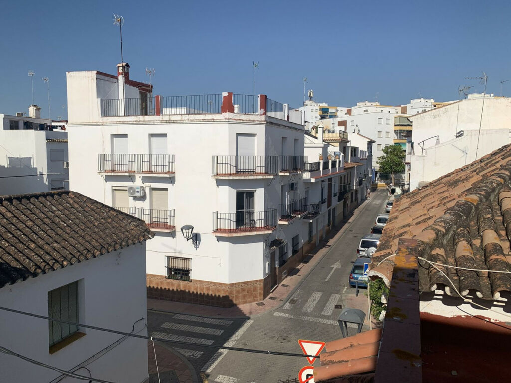Townhouse Estepona Málaga - image 7