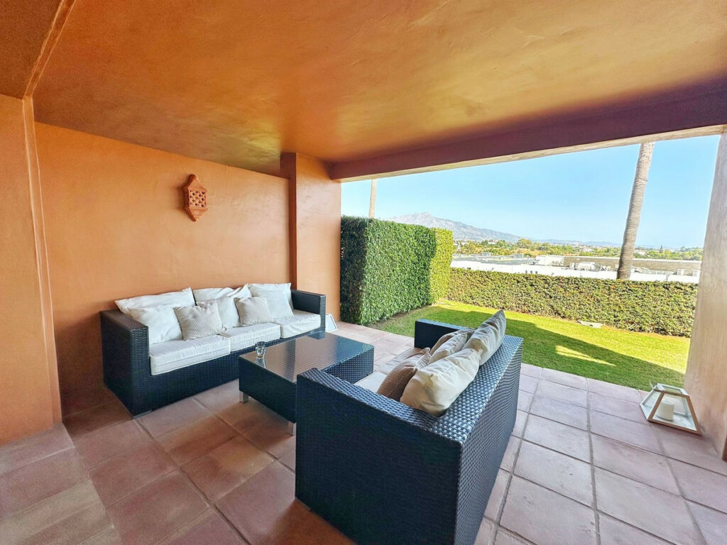 Ground Floor Apartment Atalaya Málaga - image 7