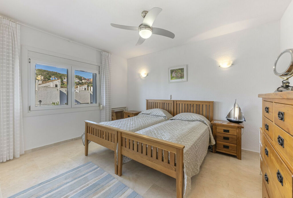 Detached Villa La Duquesa Málaga - image 7