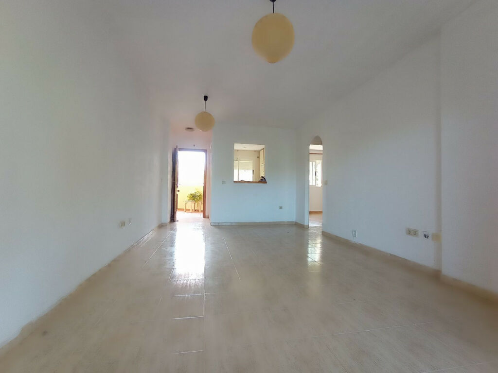 Middle Floor Apartment Calahonda Málaga - image 7