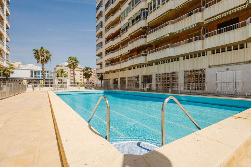 Penthouse Torrevieja Alicante - image 7