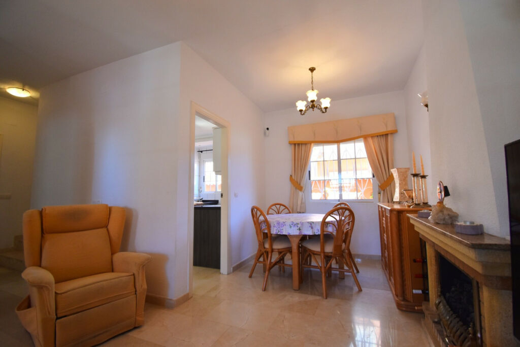 Detached Villa Playa Flamenca Alicante - image 7