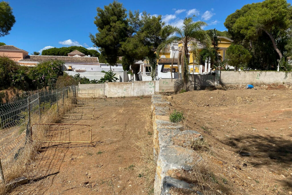 Residential Plot Hacienda Las Chapas Málaga - image 7
