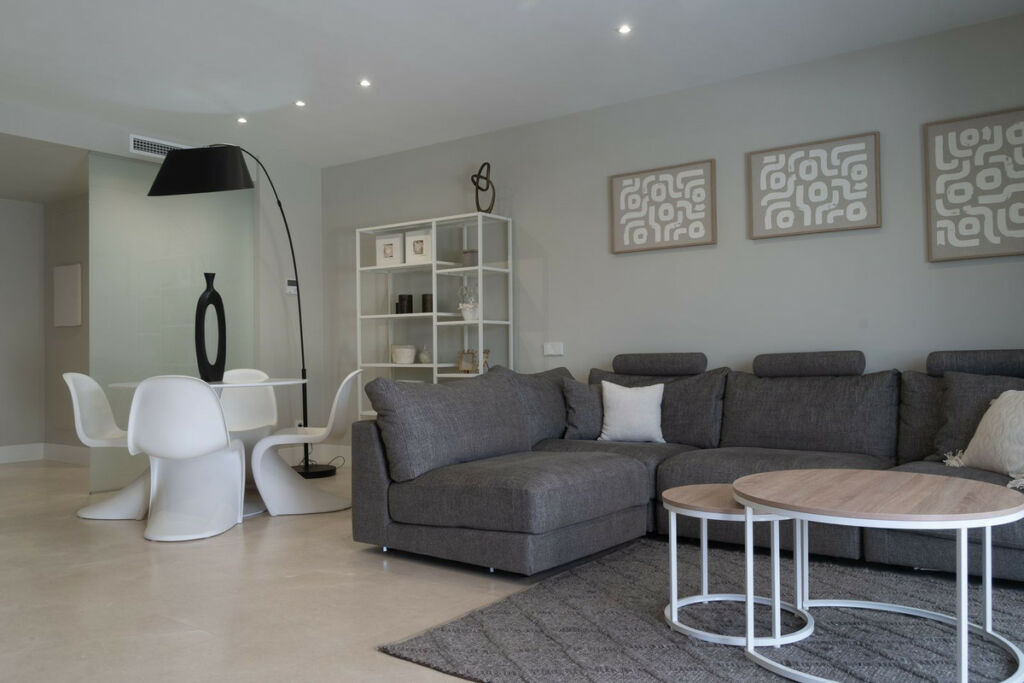Ground Floor Apartment Selwo Málaga - image 7