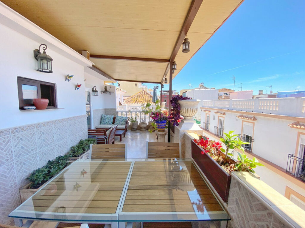 Top Floor Apartment Marbella Málaga - image 7