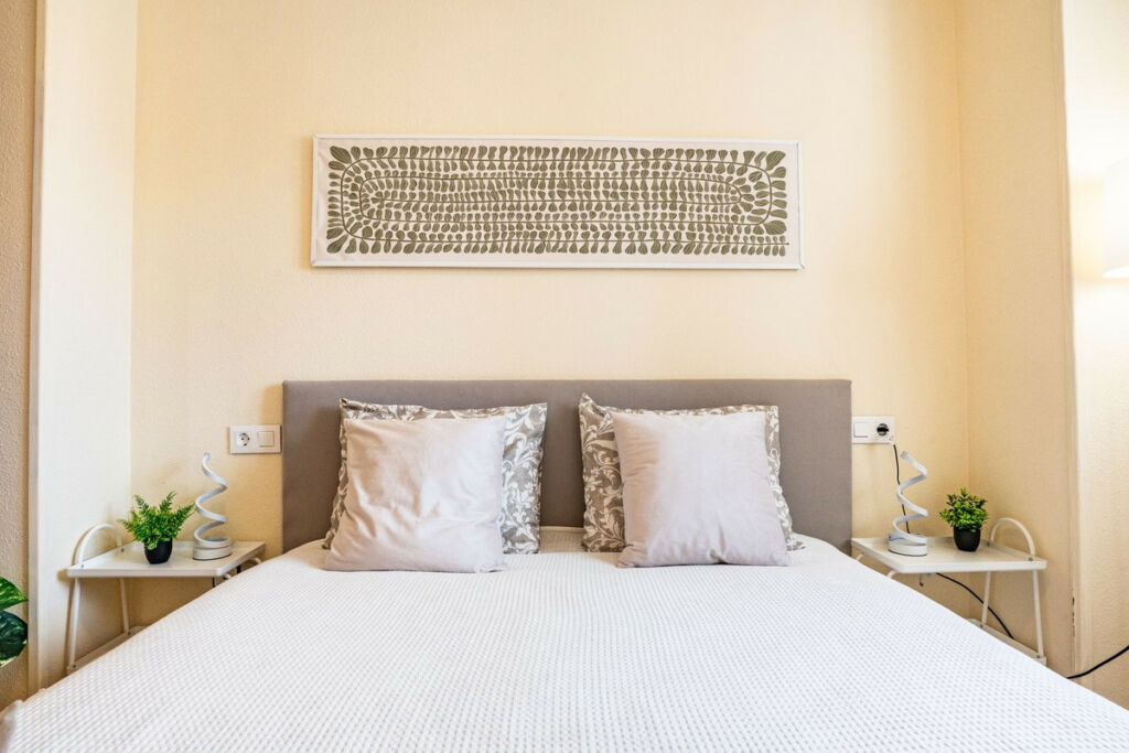 Middle Floor Apartment Torrevieja Alicante - image 7