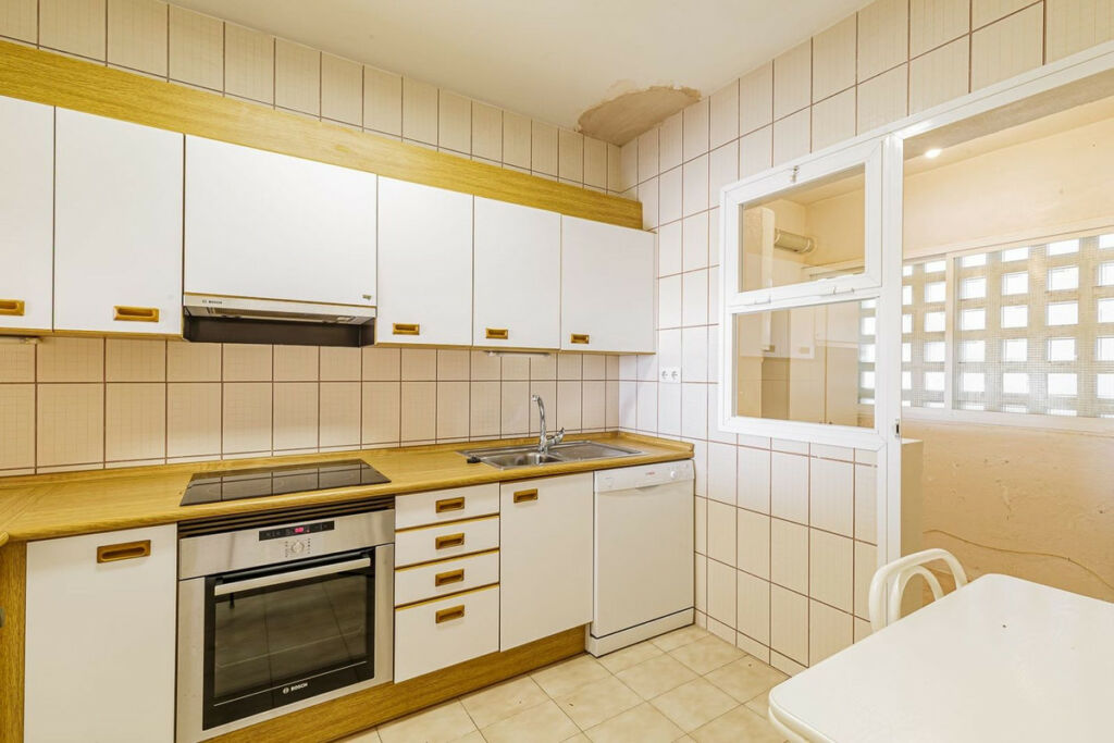 Ground Floor Apartment Los Almendros Málaga - image 7