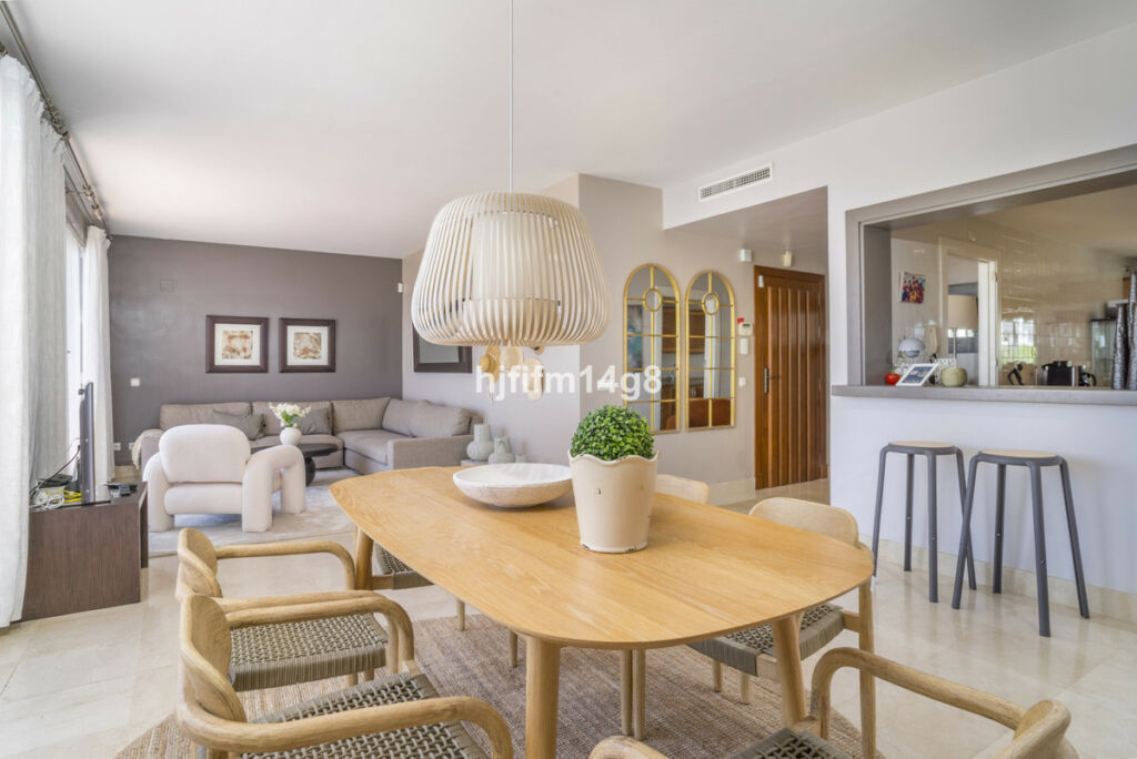 Penthouse Duplex Nueva Andalucía Málaga - image 7