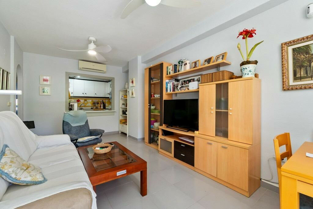 Middle Floor Apartment Orihuela Costa Alicante - image 7