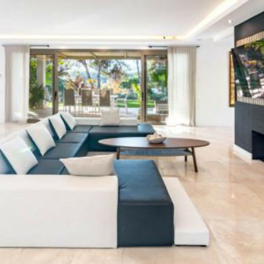 Detached Villa Marbella Málaga - image 7