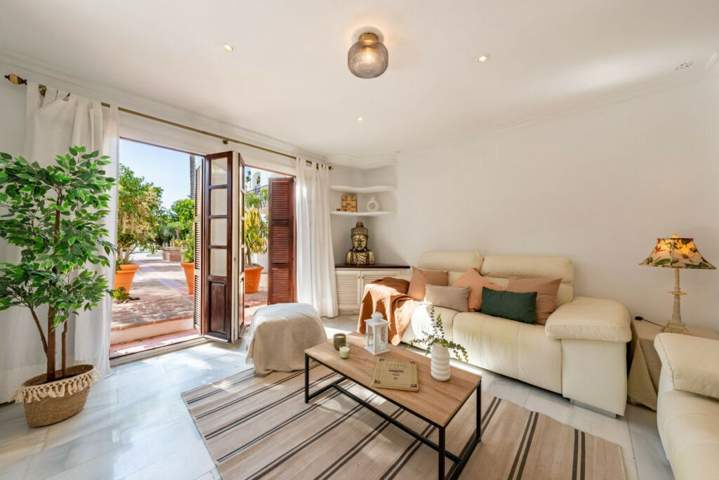 Ground Floor Apartment Marbella Málaga - image 7
