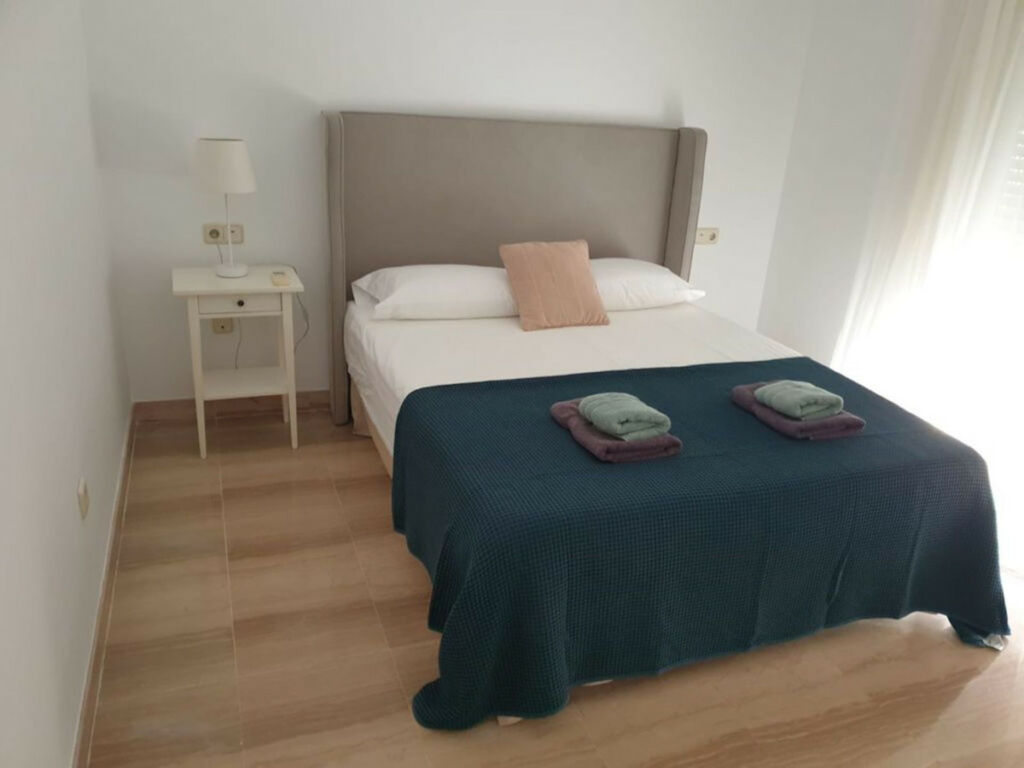 Middle Floor Apartment Elviria Málaga - image 7