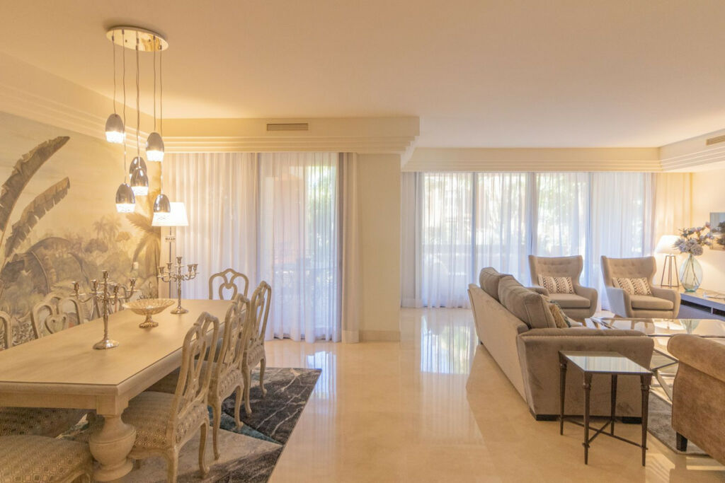Middle Floor Apartment Nueva Andalucía Málaga - image 7