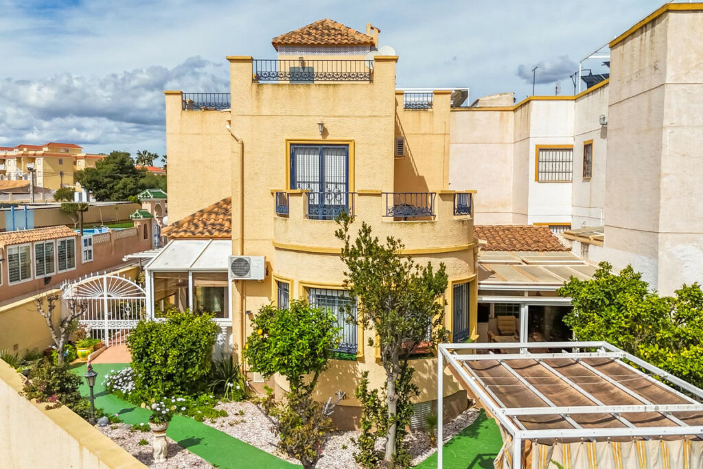 Townhouse Orihuela Costa Alicante - image 7