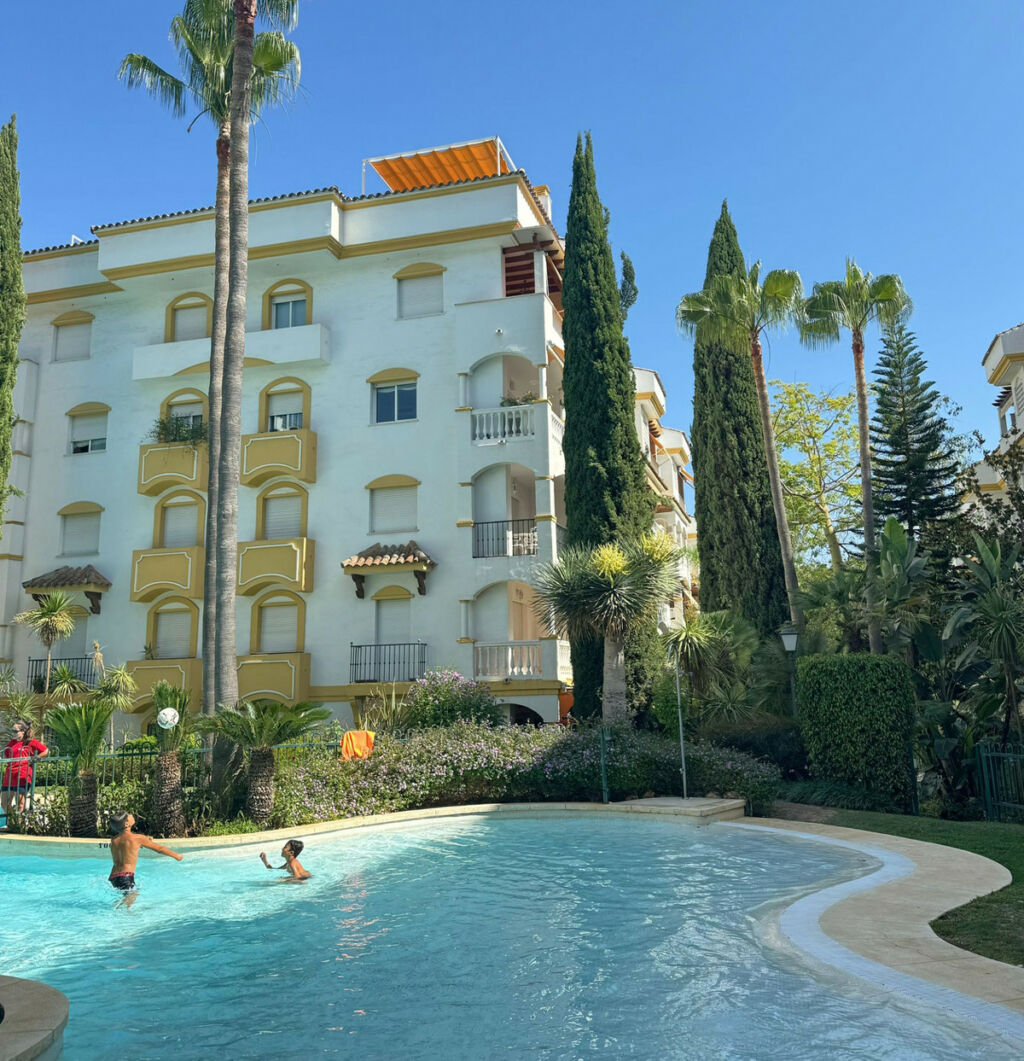 Ground Floor Apartment The Golden Mile Málaga - image 7