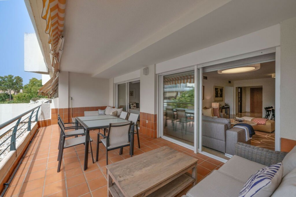 Penthouse Duplex Guadalmina Alta Málaga - image 7