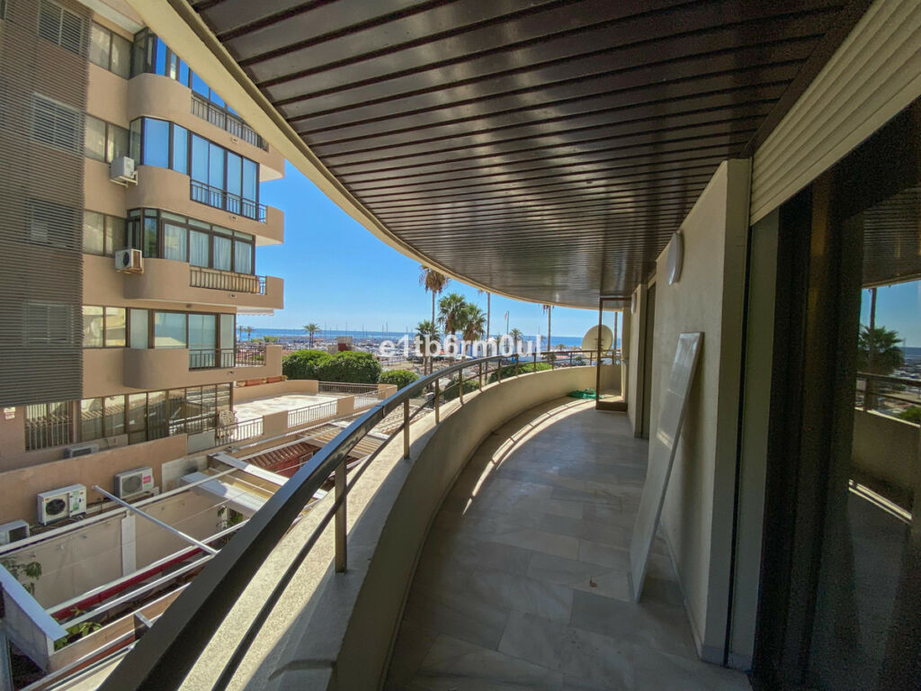 Middle Floor Apartment Marbella Málaga - image 7