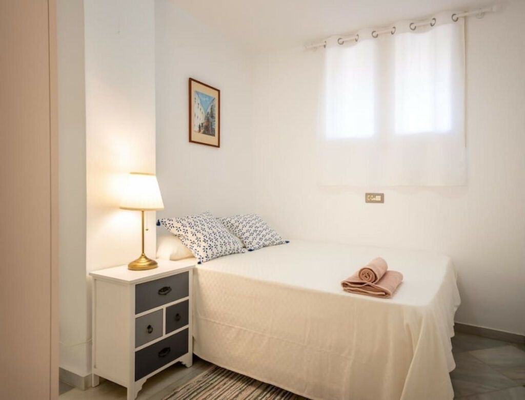 Ground Floor Apartment Puerto de Cabopino Málaga - image 7