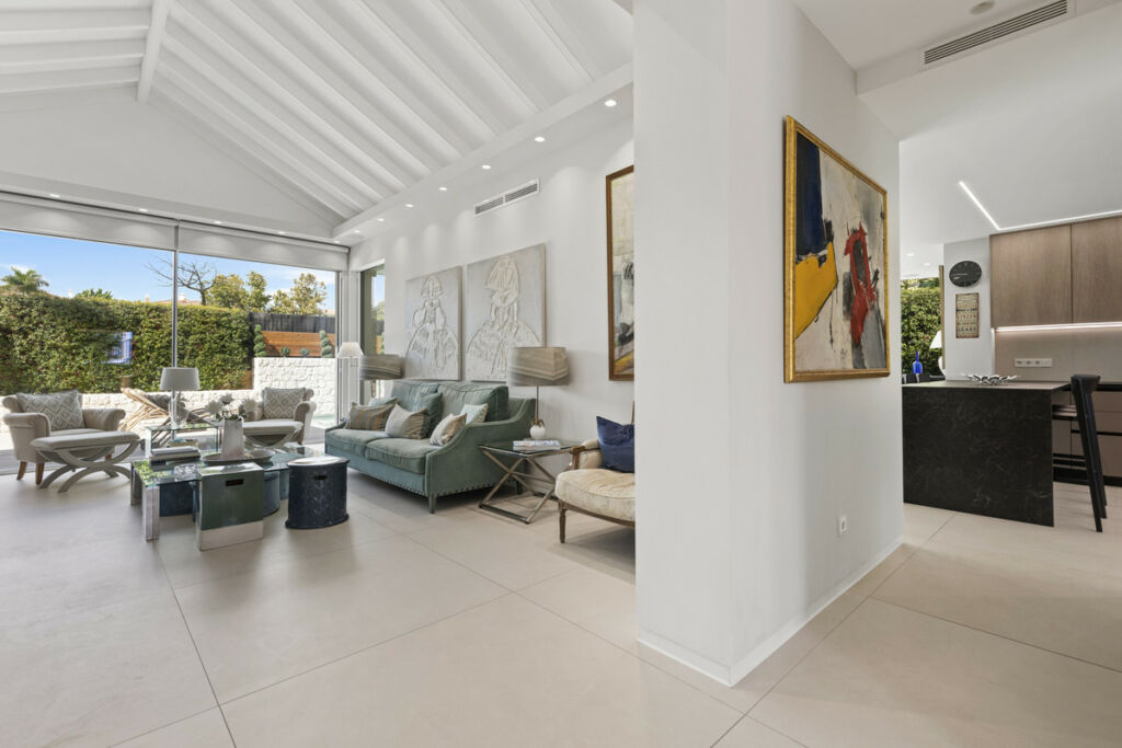 Detached Villa Guadalmina Alta Málaga - image 7