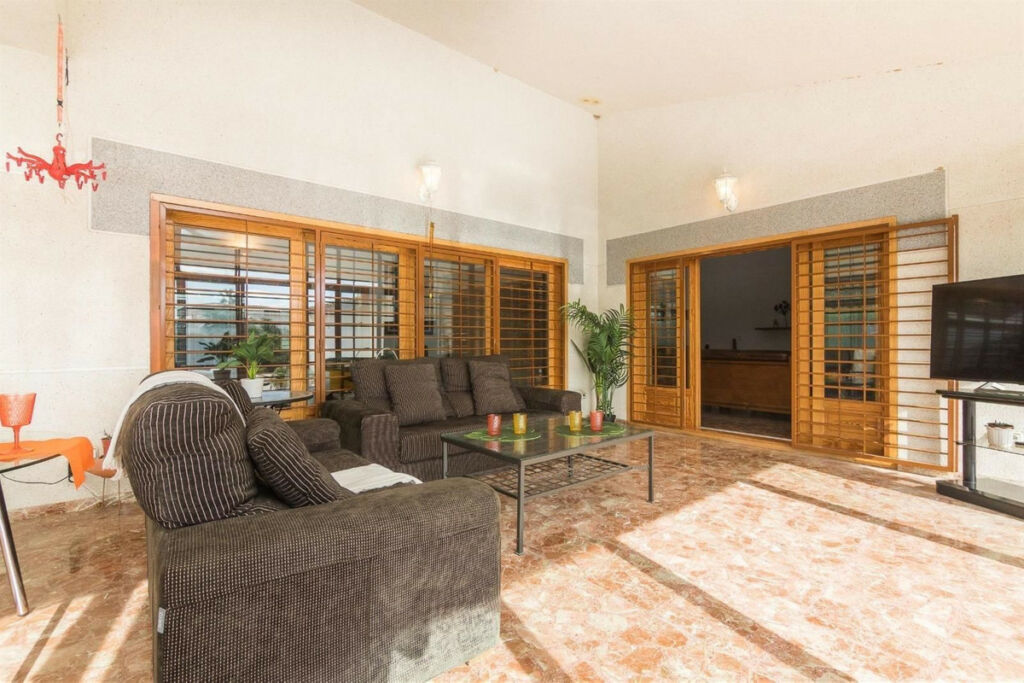 Detached Villa Elche Alicante - image 7