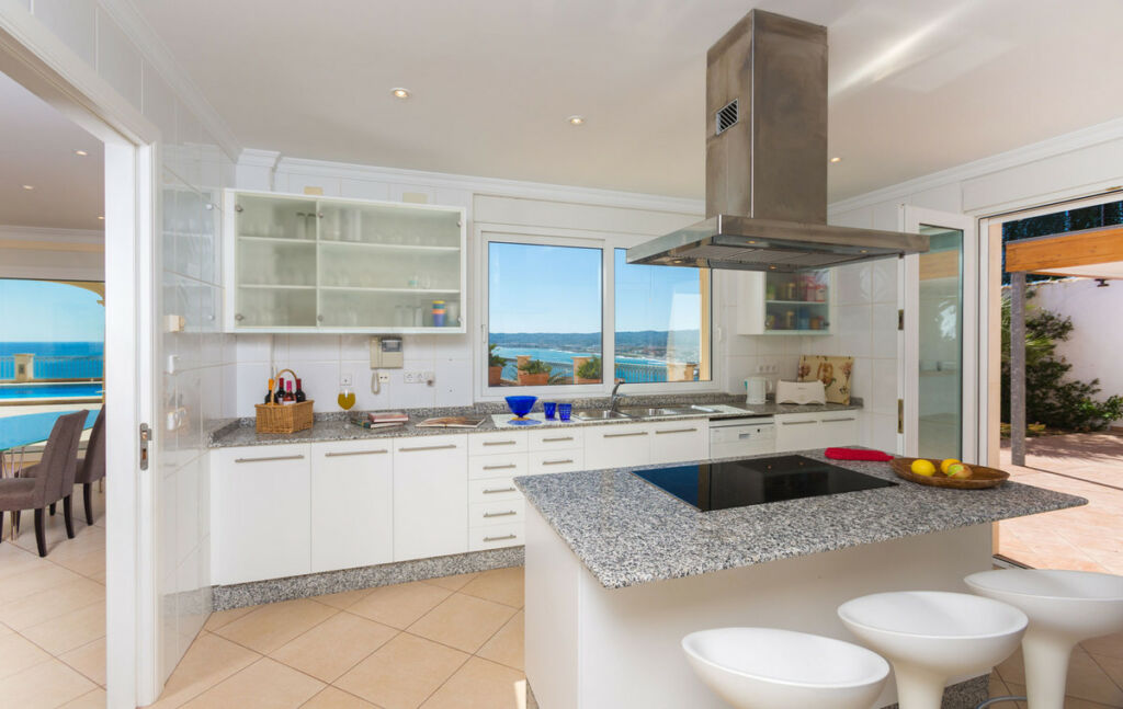 Detached Villa Javea Alicante - image 7