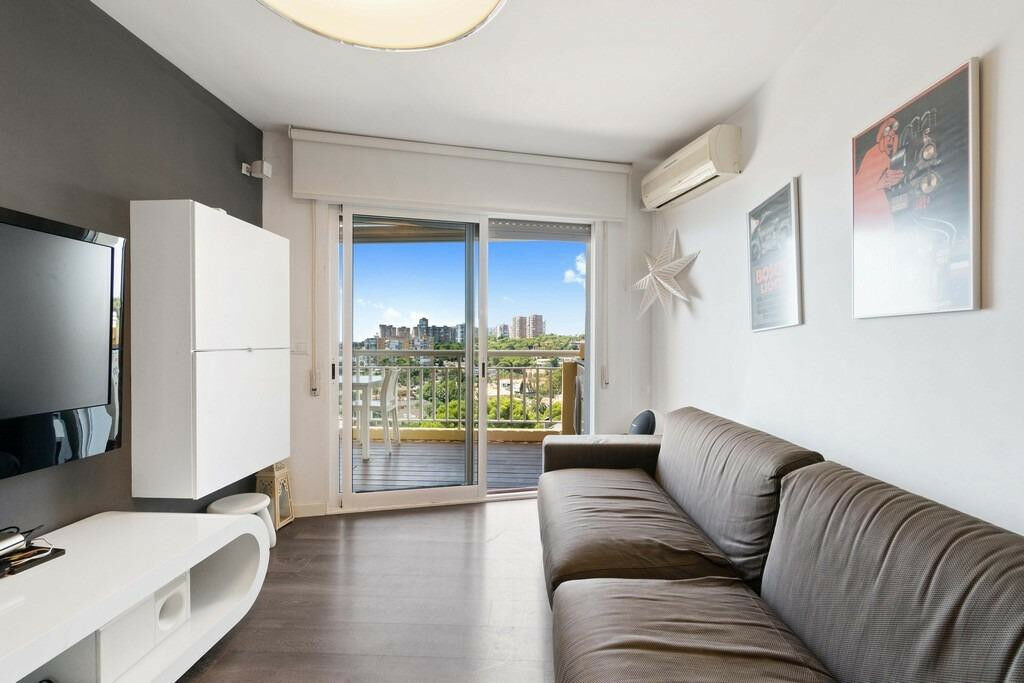 Middle Floor Apartment Campoamor Alicante - image 7
