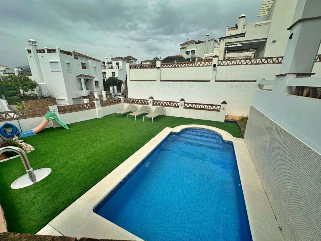 Detached Villa Selwo Málaga - image 7